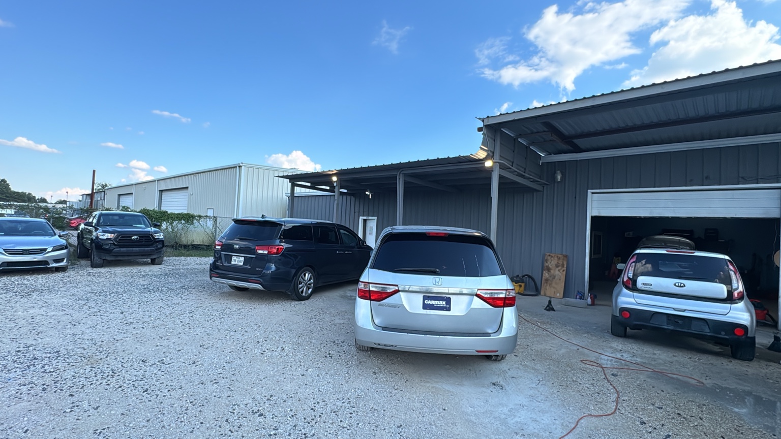 H6 Motors building